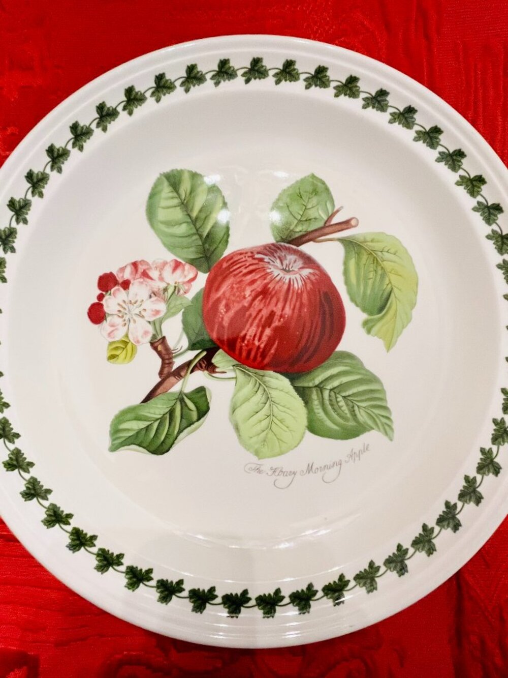Portmeirion Pomona Dinner Plate featuring "The Hoary Morning Apple"